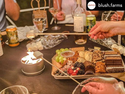 6 Ways to Use City Bonfires at Your Wedding & Reception - City Bonfires